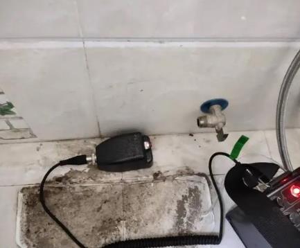 思明屋顶漏水维修公司分享下卫生间漏水的危害及解决方法
